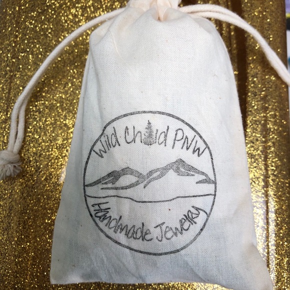 Red Stone Mala with Gold Tassel - Picture 6 of 6